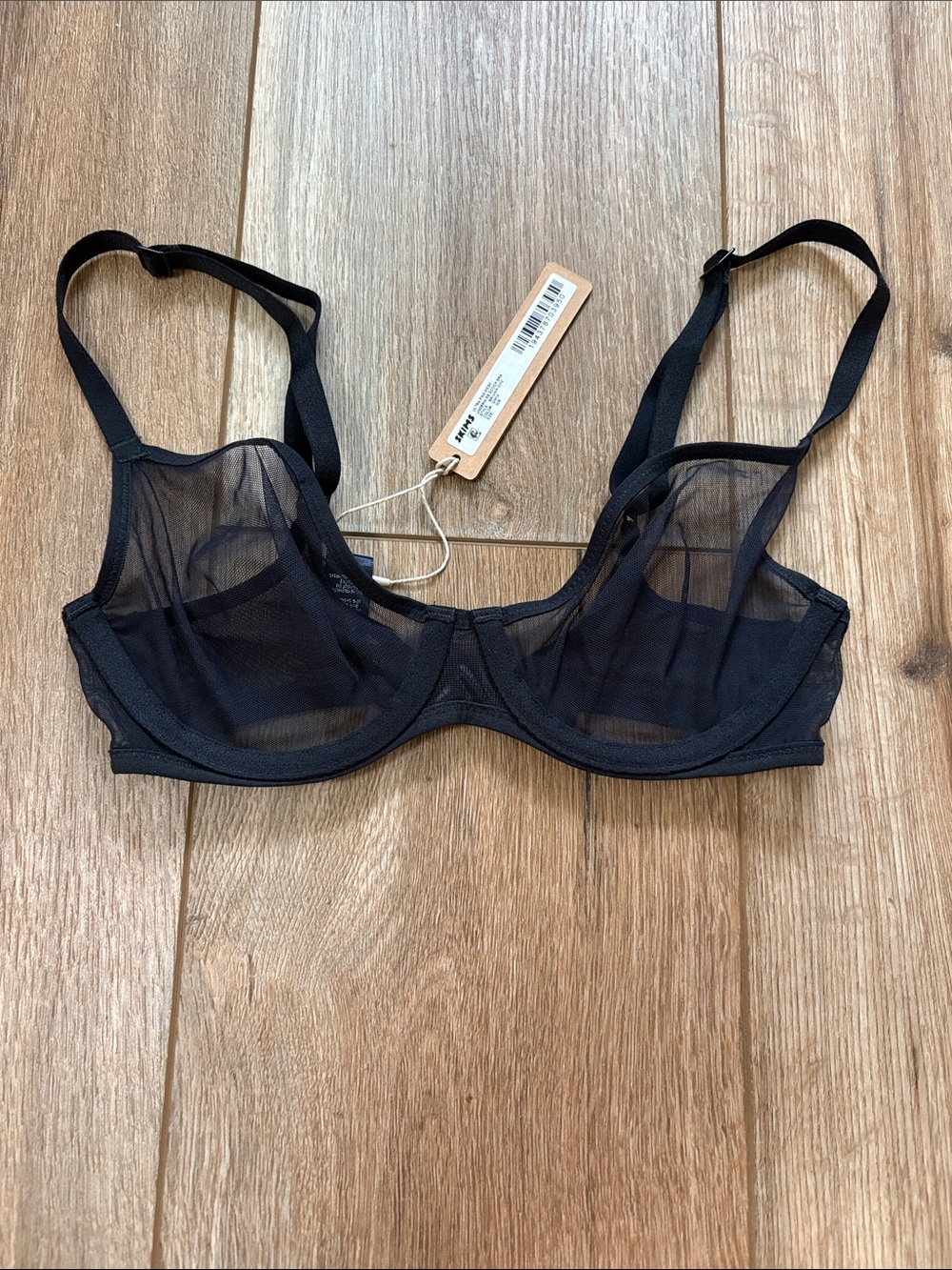 Ultra Fine Mesh Underwire Scoop Bra in onyx